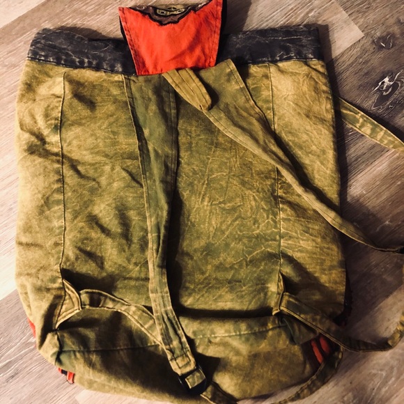 Full size backpack - Picture 10 of 10